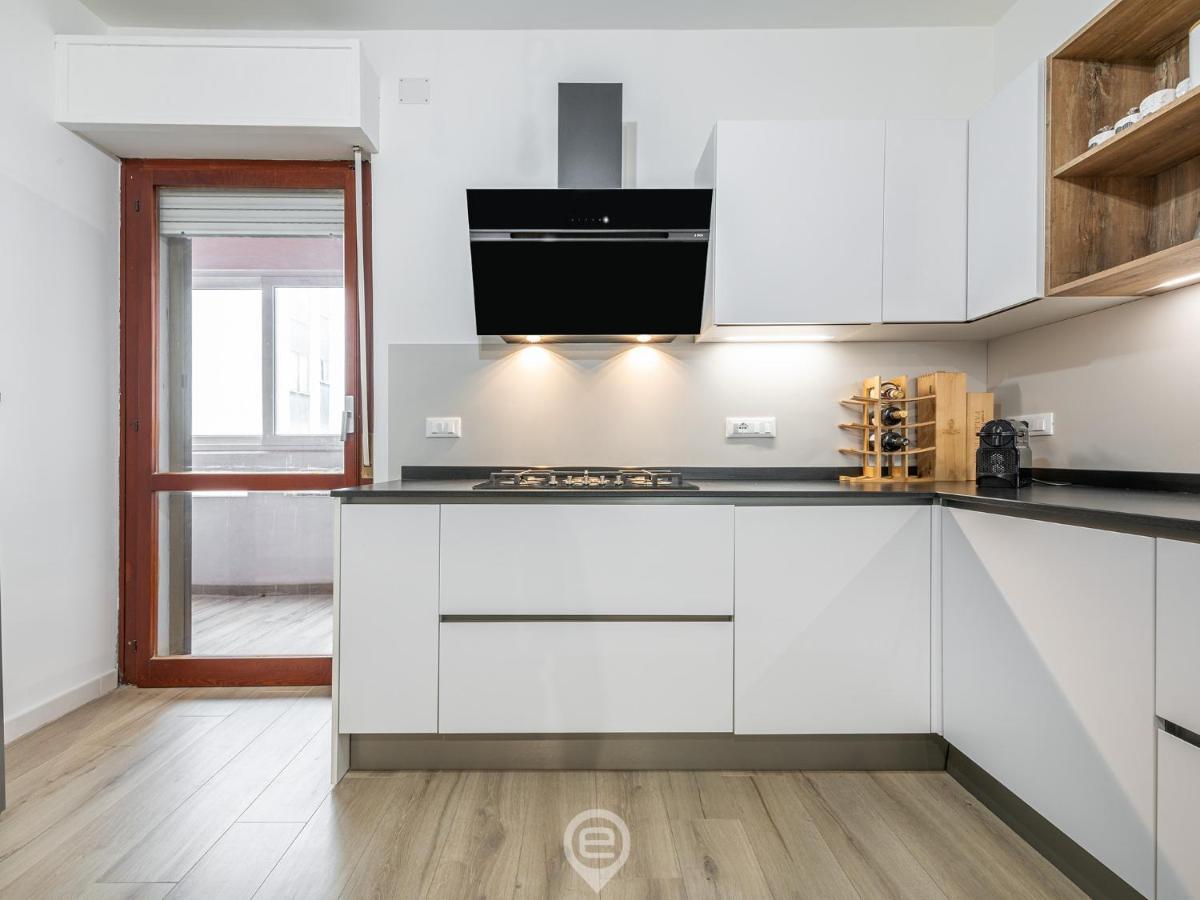Giulia'S House Apartment Ористано Екстериор снимка
