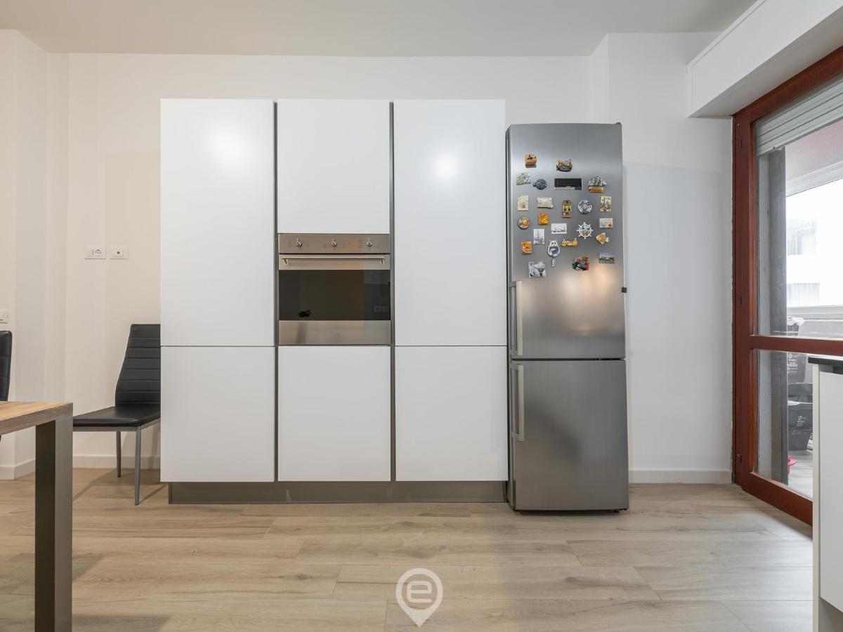 Giulia'S House Apartment Ористано Екстериор снимка