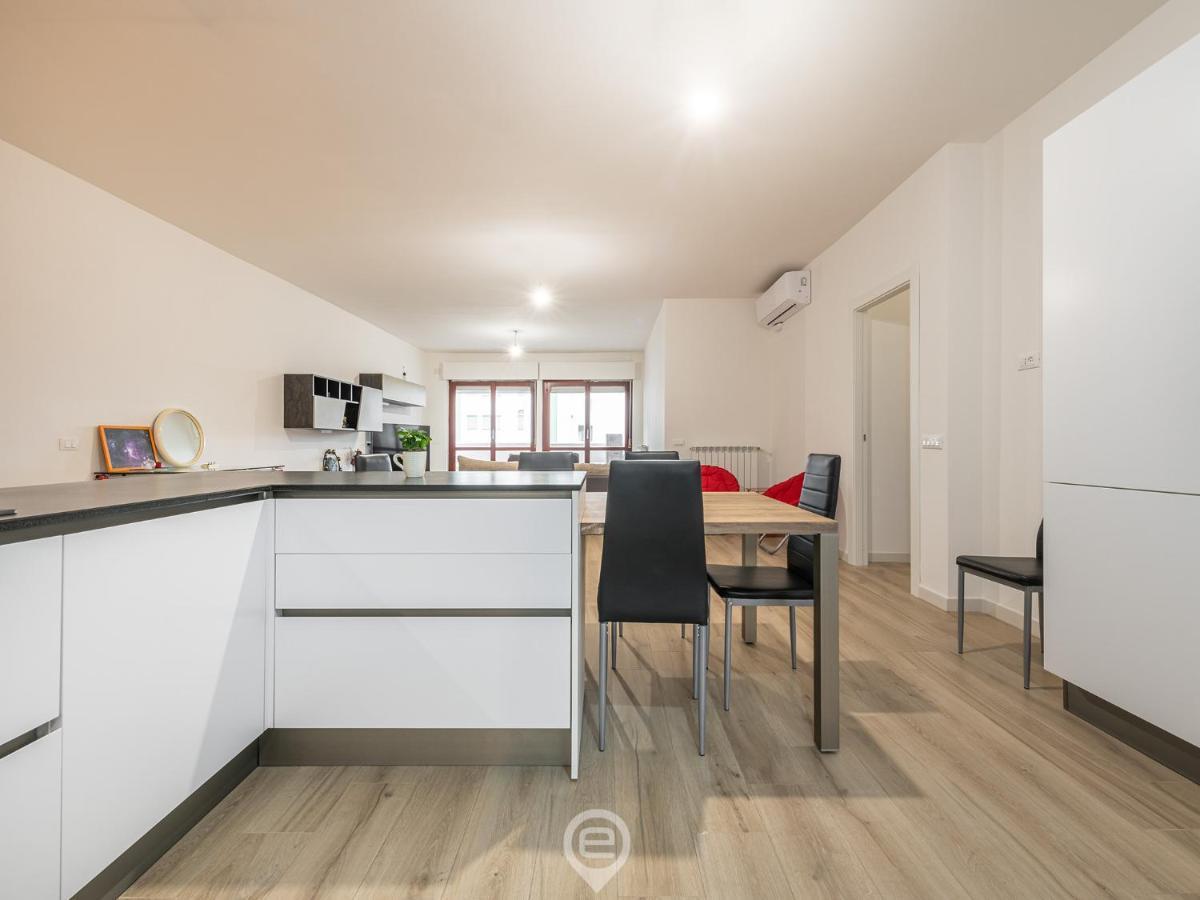 Giulia'S House Apartment Ористано Екстериор снимка