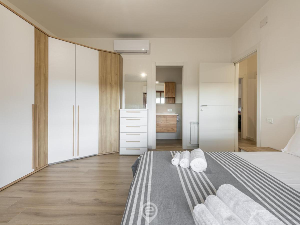 Giulia'S House Apartment Ористано Екстериор снимка